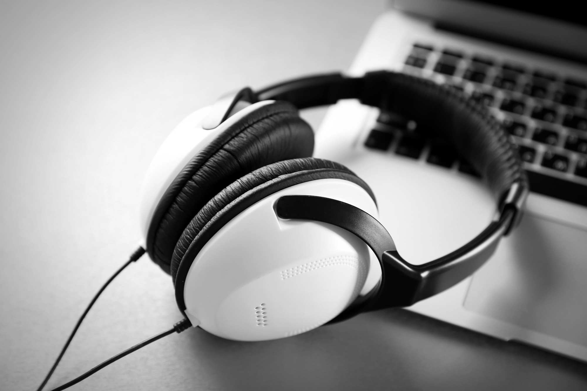 Kako izbrati udobne in kakovostne slušalke za vsakdanjo uporabo